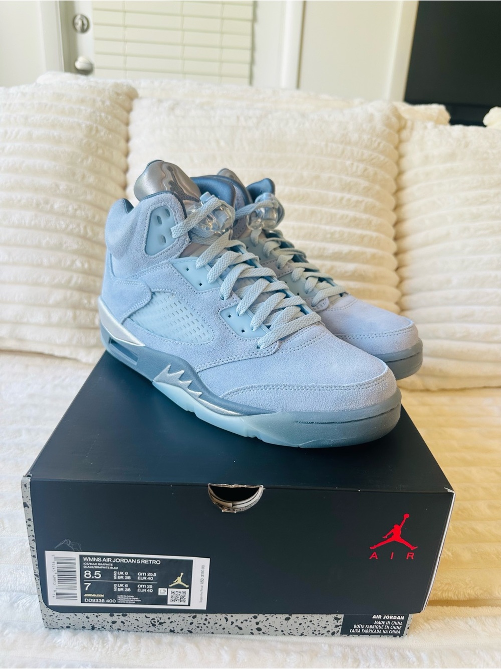 Women’s Jordan 5 Retro Sneakers - Light Blue “Blue Bird” Size 8.5